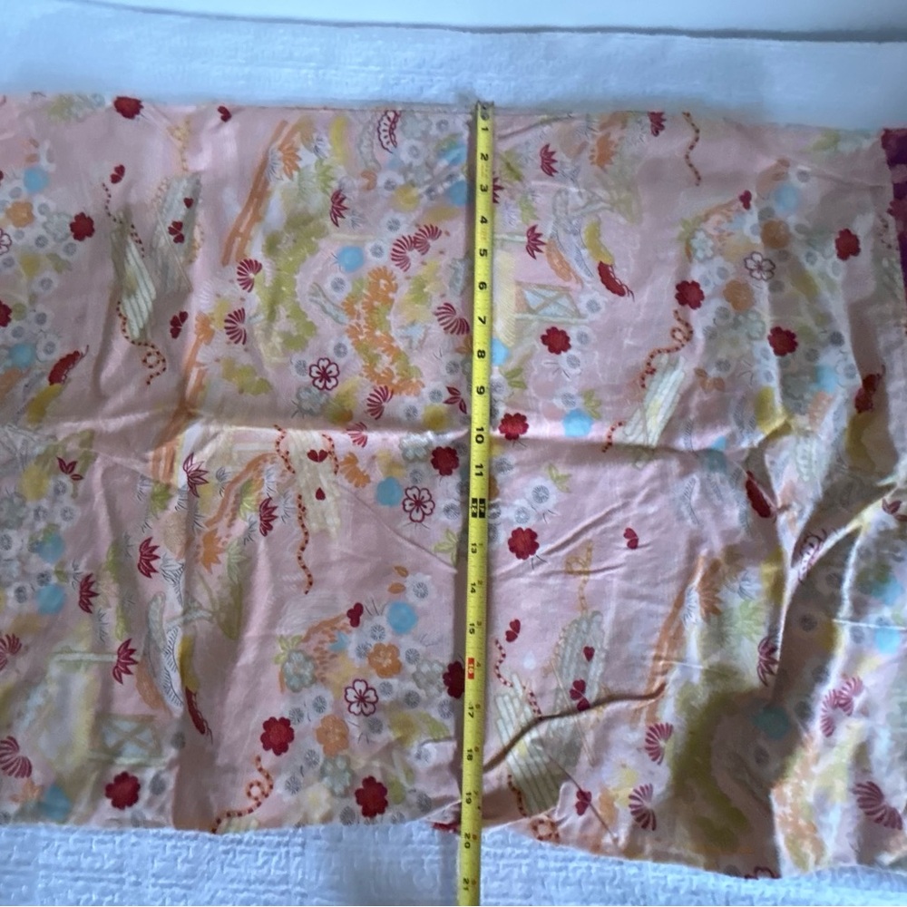 Vintage Floral Patterned Fabric pillowcase - Picture 6 of 6